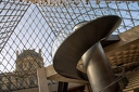 SN Escalier de la pyramide du Louvre