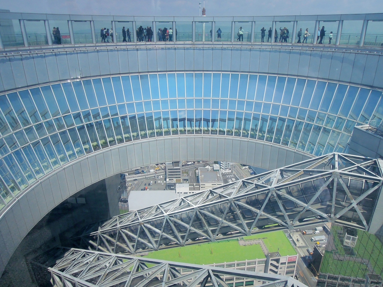 S2A - OSAKA Passages à l'UMEDA Sky Building .JPG